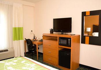 Fairfield Inn And Suites By Marriott Маскогі Екстер'єр фото