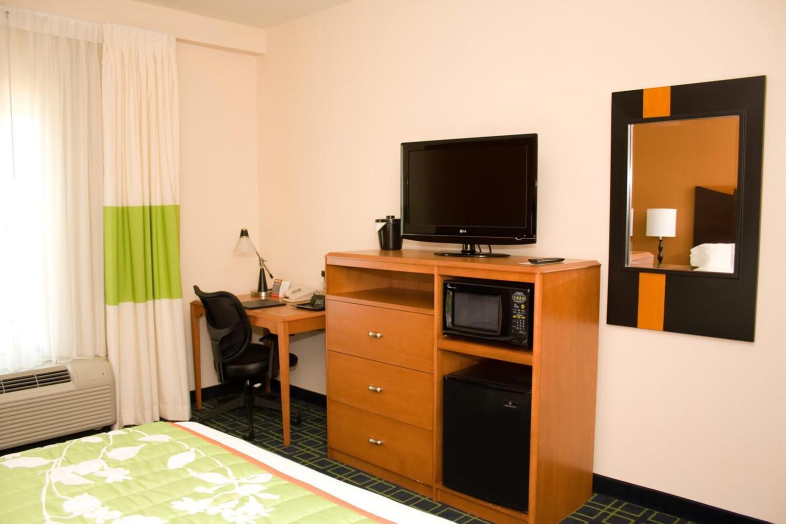 Fairfield Inn And Suites By Marriott Маскогі Екстер'єр фото