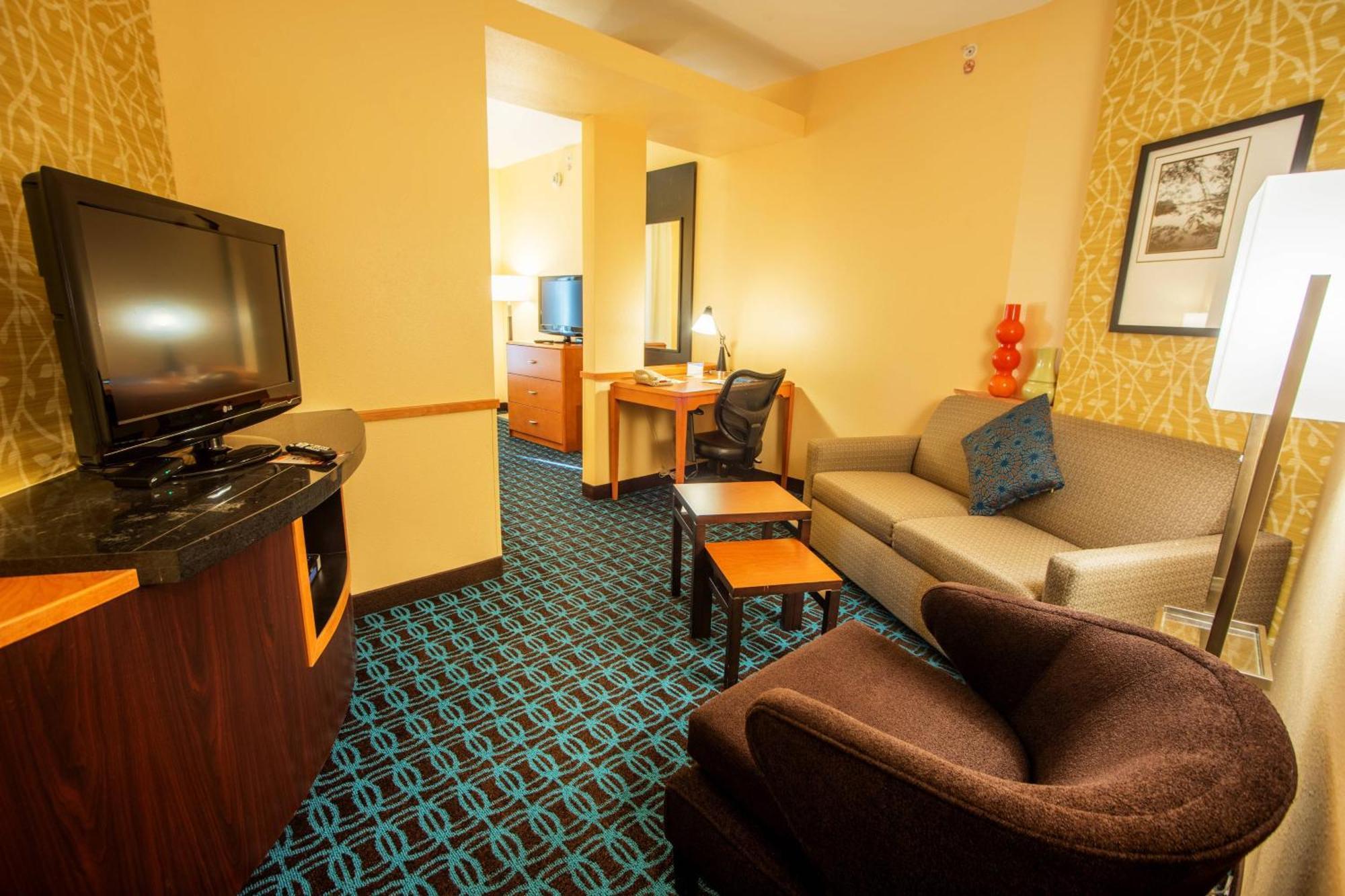 Fairfield Inn And Suites By Marriott Маскогі Екстер'єр фото